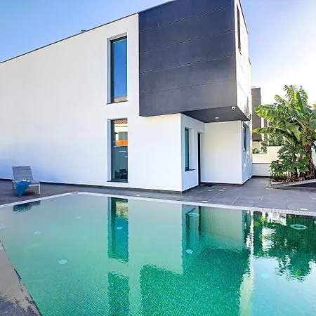 Orca By Lovelystay Villa Caniço